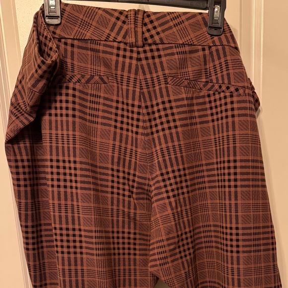 Studio by Torrid Brown Glen Plaid Trouser Pants β 30S (Short Inseam) - Picture 2 of 12